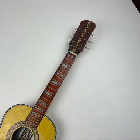 Vintage Yamaha TN 70s Japan Acoustic Style Metal Toy Deluxe Classic Guitar - Picture 3 of 7